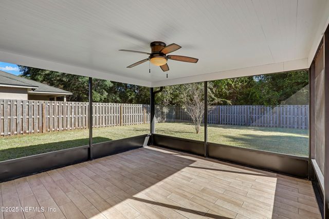 13775 DEVAN LEE Drive E, Jacksonville, FL 32226