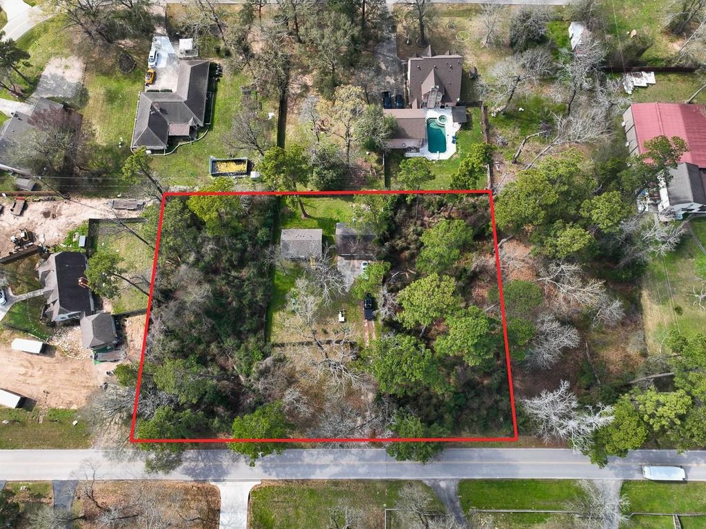 30227 E Geneva Dr, The Woodlands, TX 77386