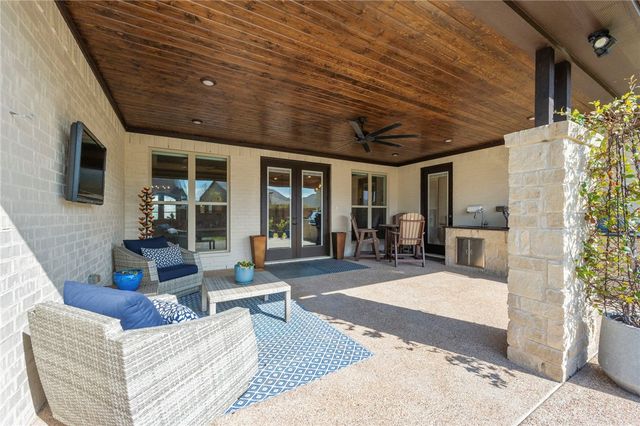 4804 Crystal Ridge Court, College Station, TX 77845