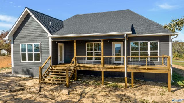 300 County Road 1010, Fort Payne, AL 35968