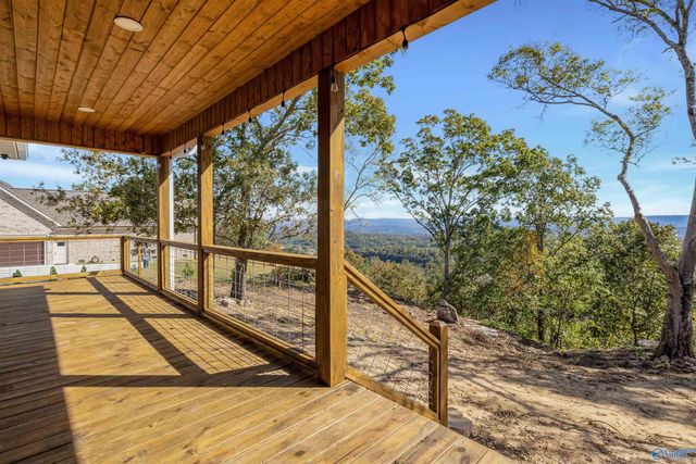 300 County Road 1010, Fort Payne, AL 35968