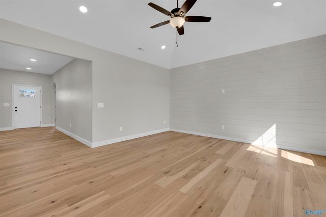 300 County Road 1010, Fort Payne, AL 35968