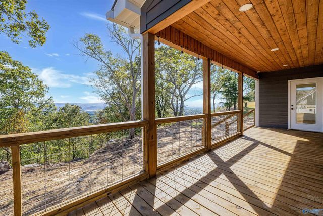 300 County Road 1010, Fort Payne, AL 35968