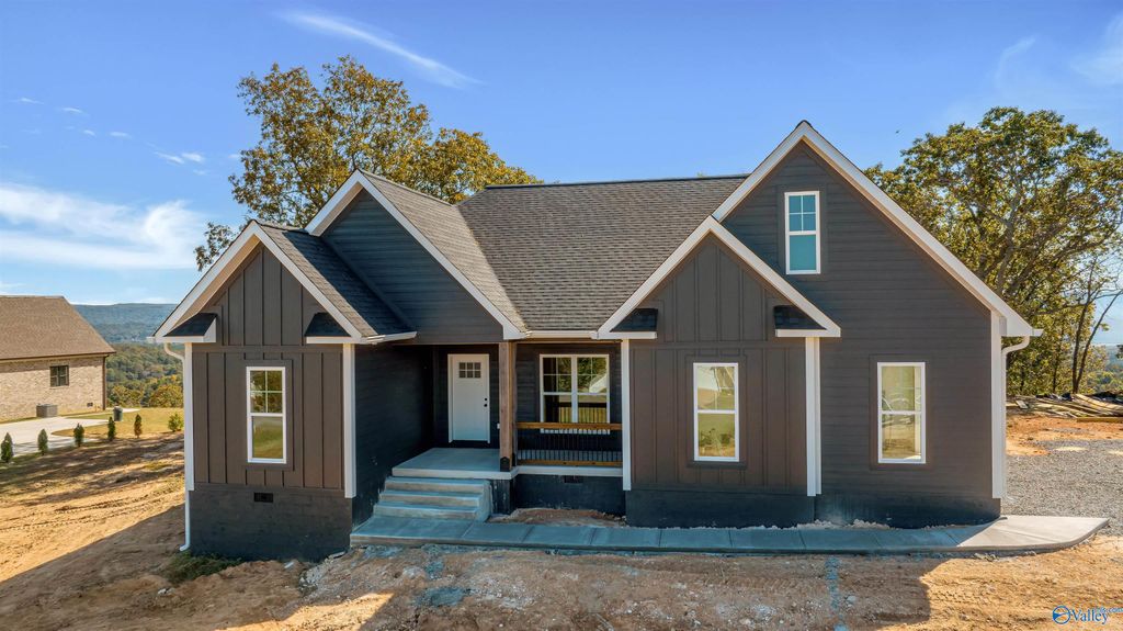 300 County Road 1010, Fort Payne, AL 35968