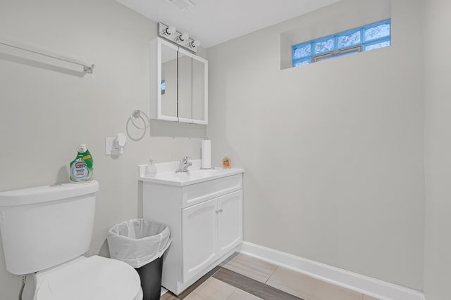 7246 N Meade Avenue, Chicago, IL 60646