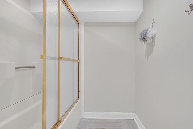 7246 N Meade Avenue, Chicago, IL 60646