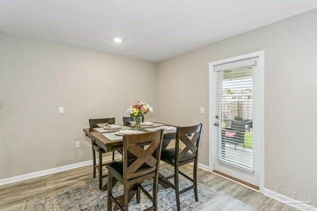 4377 Tiger Oak Ct, Pace, FL 32571
