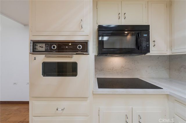 1681 Tam O Shanter Road M12 10H, Seal Beach, CA 90740