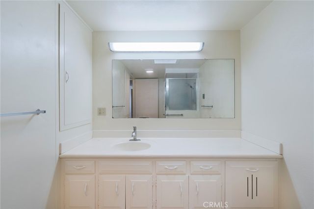 1681 Tam O Shanter Road M12 10H, Seal Beach, CA 90740