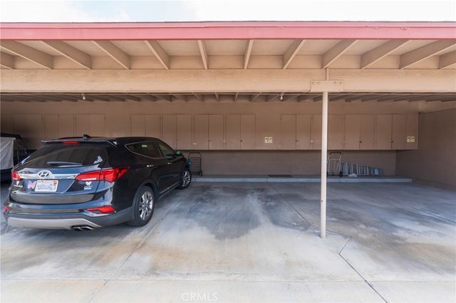 1681 Tam O Shanter Road M12 10H, Seal Beach, CA 90740