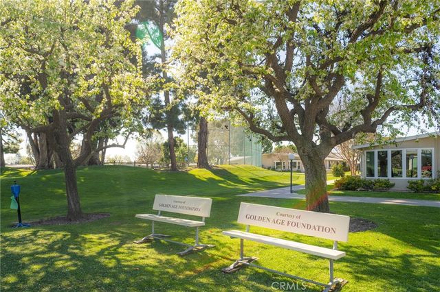 1681 Tam O Shanter Road M12 10H, Seal Beach, CA 90740