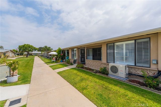 1681 Tam O Shanter Road M12 10H, Seal Beach, CA 90740