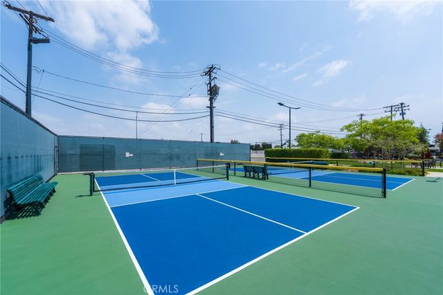 1681 Tam O Shanter Road M12 10H, Seal Beach, CA 90740