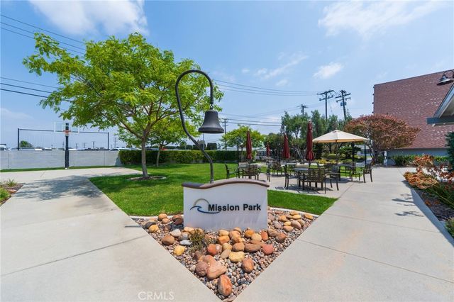 1681 Tam O Shanter Road M12 10H, Seal Beach, CA 90740