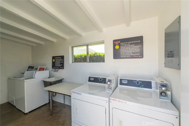 1681 Tam O Shanter Road M12 10H, Seal Beach, CA 90740