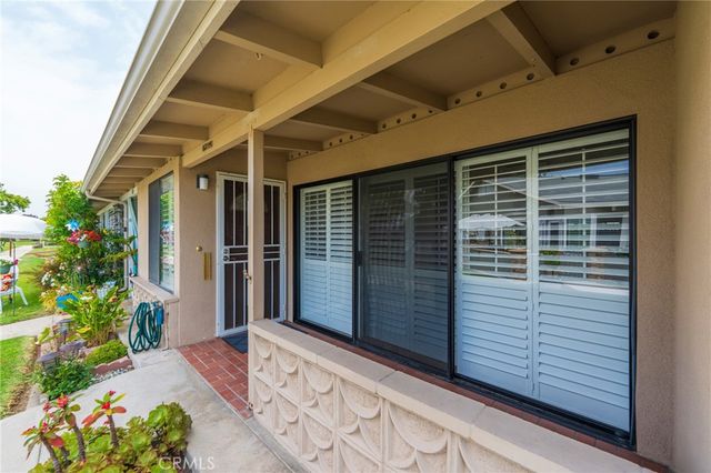 1681 Tam O Shanter Road M12 10H, Seal Beach, CA 90740