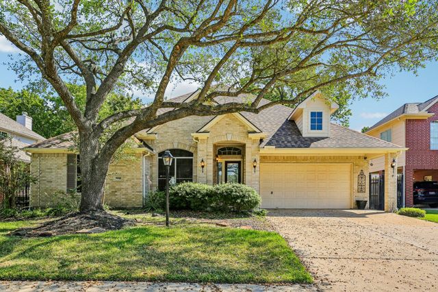 8822 Ballinger Drive, Houston, TX 77064