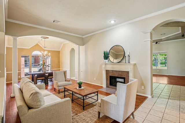 8822 Ballinger Drive, Houston, TX 77064