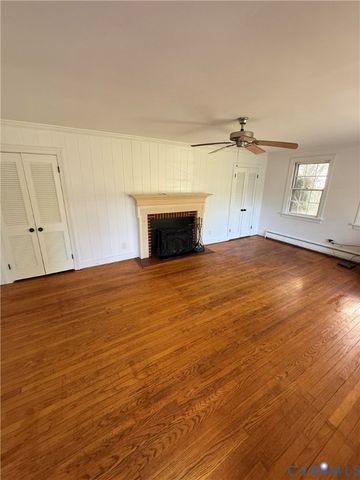 204 Henry Clay Rd, Ashland, VA 23005
