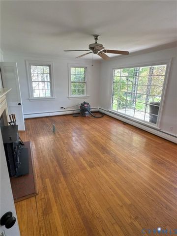 204 Henry Clay Rd, Ashland, VA 23005