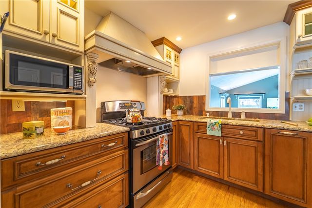 230 Mystic Lane Lane, Henrietta, NY 14623