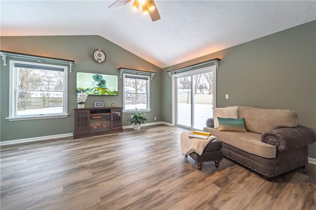 230 Mystic Lane Lane, Henrietta, NY 14623