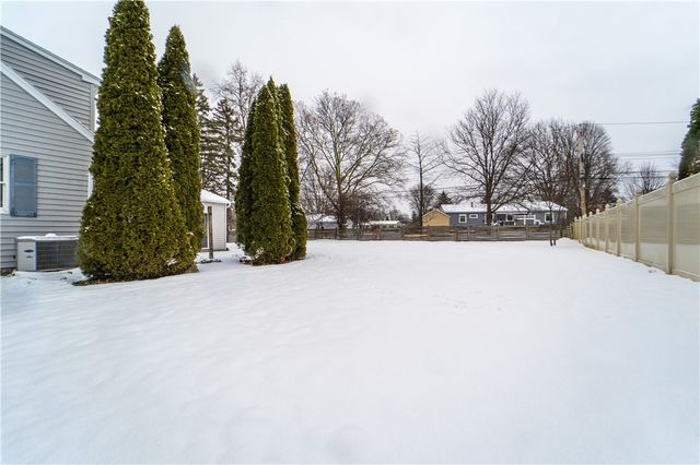 230 Mystic Lane Lane, Henrietta, NY 14623