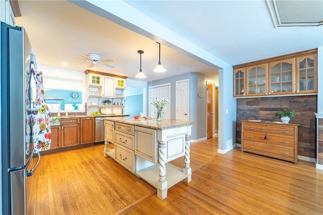 230 Mystic Lane Lane, Henrietta, NY 14623