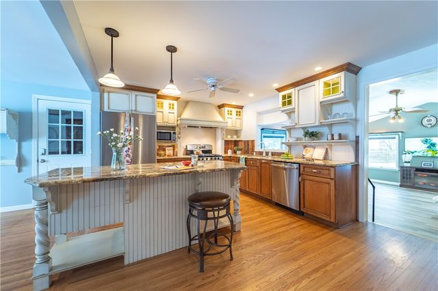 230 Mystic Lane Lane, Henrietta, NY 14623