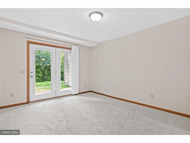 451 Hunter Hill Road, Hudson, WI 54016