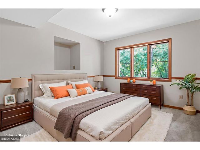 451 Hunter Hill Road, Hudson, WI 54016