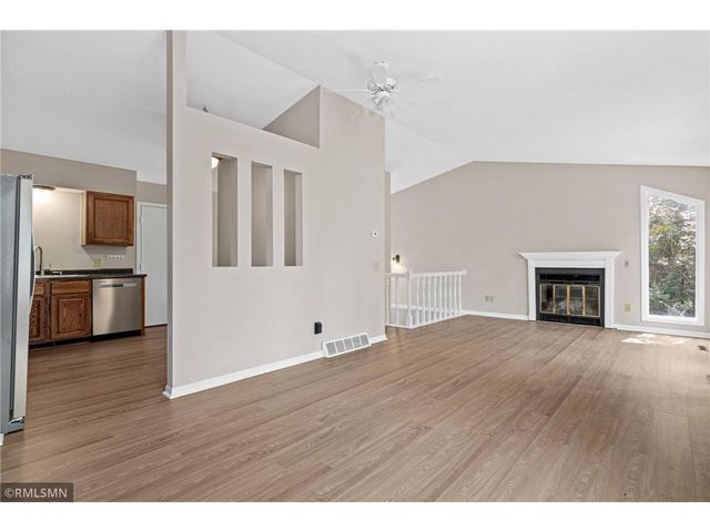 451 Hunter Hill Road, Hudson, WI 54016