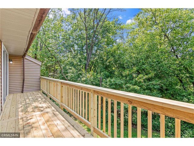 451 Hunter Hill Road, Hudson, WI 54016
