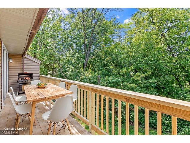 451 Hunter Hill Road, Hudson, WI 54016