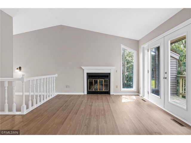451 Hunter Hill Road, Hudson, WI 54016