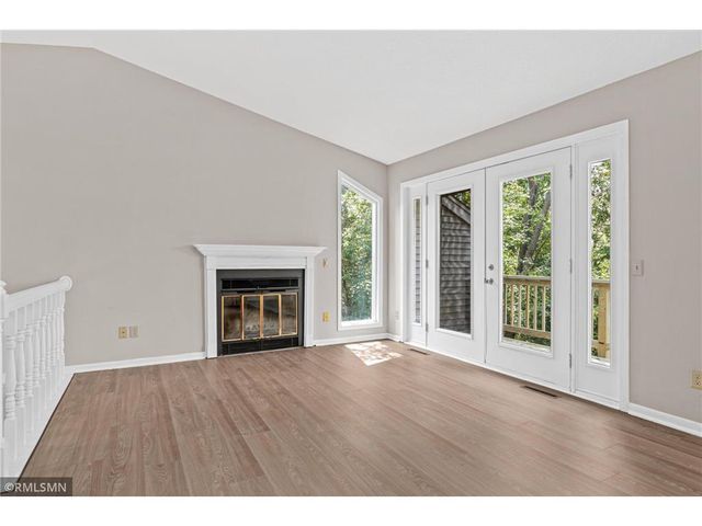 451 Hunter Hill Road, Hudson, WI 54016