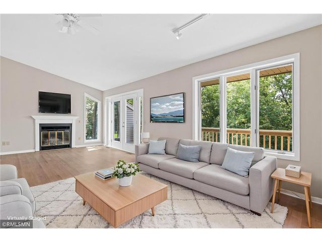 451 Hunter Hill Road, Hudson, WI 54016