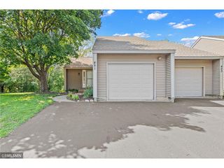 451 Hunter Hill Road, Hudson, WI 54016