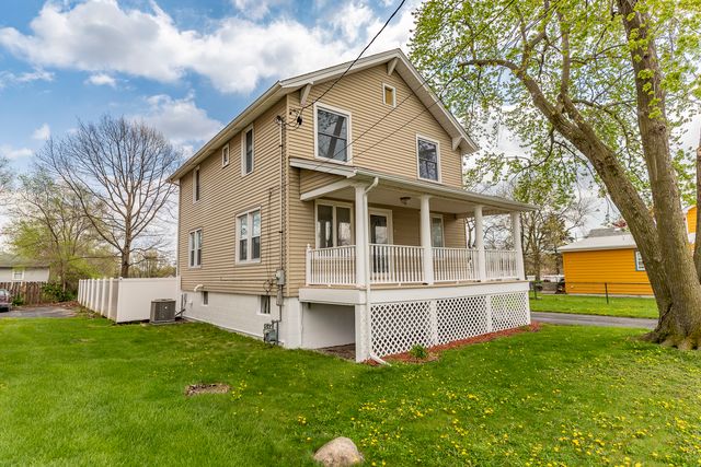 203 N Wolcott Street, Thornton, IL 60476