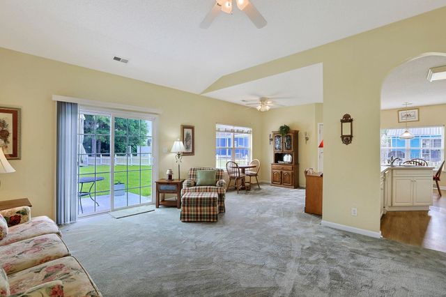1028 Comfrey Ln., Conway, SC 29527