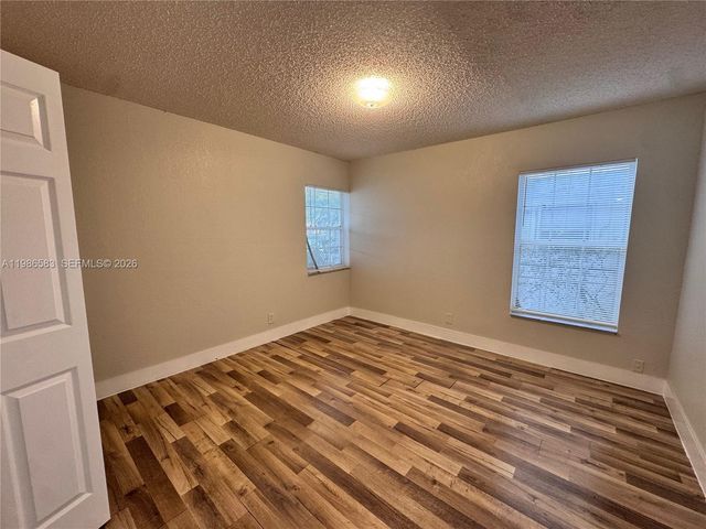 623 NW 13th Ter, Fort Lauderdale, FL 33311