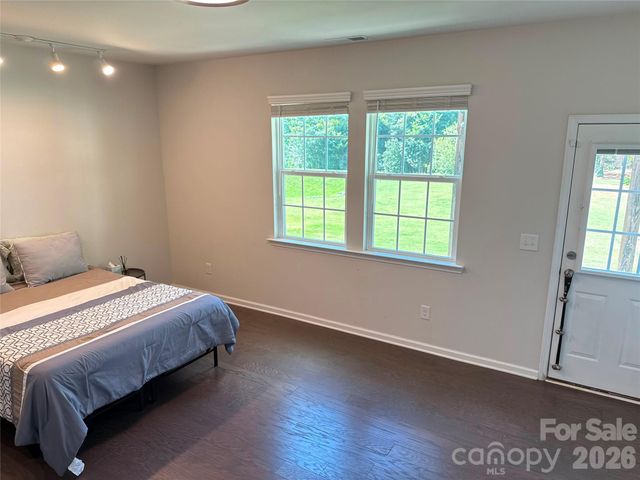 12104 Ardrey Park Drive, Charlotte, NC 28277