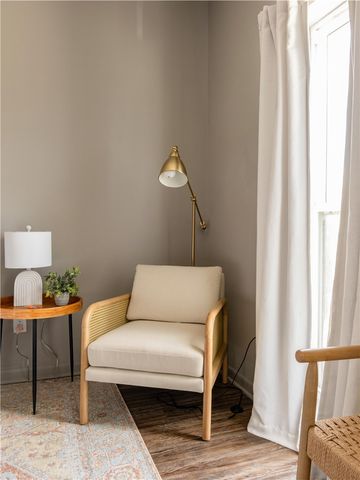 101 West 33rd Street 103, Bryan, TX 77803