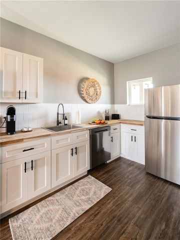 101 West 33rd Street 103, Bryan, TX 77803