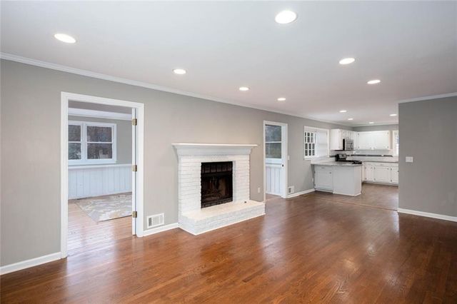 1066 Foreststone SW Way, Marietta, GA 30064