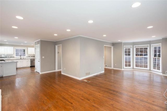 1066 Foreststone SW Way, Marietta, GA 30064