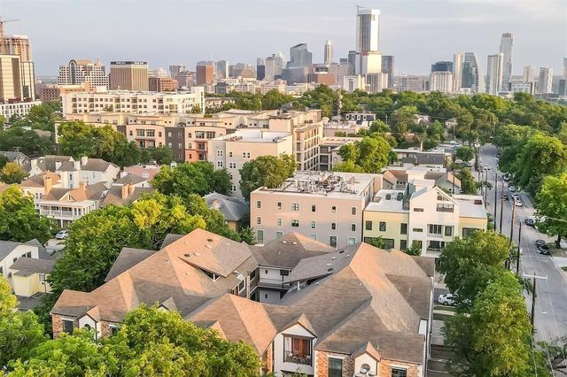 912 W 22nd ST 305, Austin, TX 78705