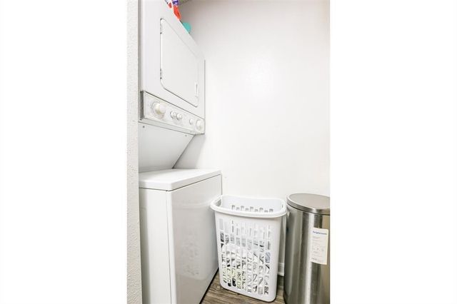 912 W 22nd ST 305, Austin, TX 78705