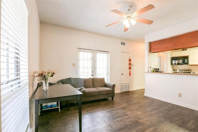 912 W 22nd ST 305, Austin, TX 78705