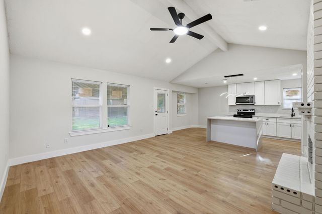 9927 Shell Rock Road, La Porte, TX 77571